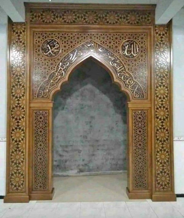 Mihrab Kayu Jati