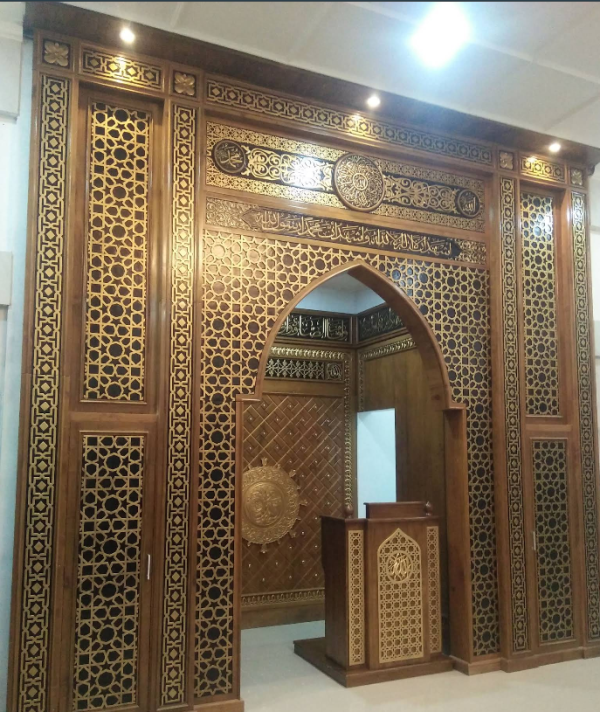 Mihrab Masjid Kayu