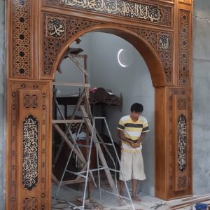 Dekorasi Mihrab Masjid