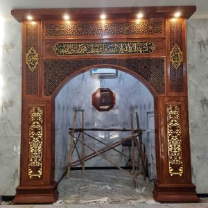 Mihrab Ukiran Kaligrafi Jati