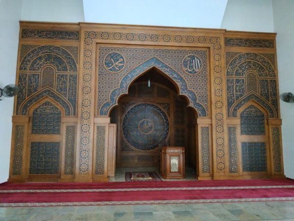 Dekorasi Mihrab Masjid